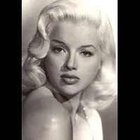 영화배우인 다이애나 도스의 대표 이미지