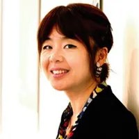 사진작가인 니키 리의 대표 이미지