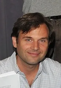 영화배우인 스티븐 메일러의 대표 이미지