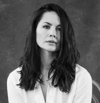 영화배우인 밍-주 히의 대표 이미지