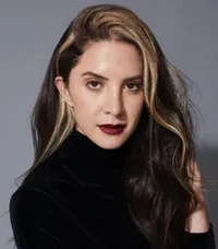 영화배우인 이바나 데 마리아의 대표 이미지