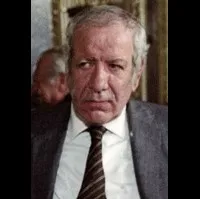 배우인 위베르 데샹의 대표 이미지