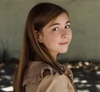 영화배우인 케일라 보한의 대표 이미지