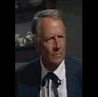 영화배우인 조엘 맥크레어의 대표 이미지