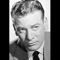 배우인 케네스 토비의 대표 이미지