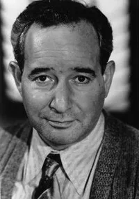 배우, 제작/기획인 마이클 터커의 대표 이미지