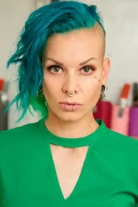 영화배우인 베로나 블루의 대표 이미지