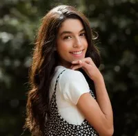 영화배우인 파올라 미겔의 대표 이미지