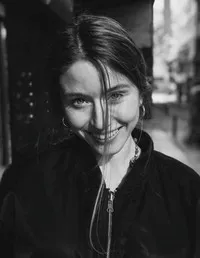 영화배우인 에프탈리아 파파코스타의 대표 이미지