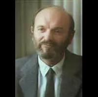 영화배우인 오메로 안토너티의 대표 이미지