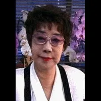 배우인 야마다 이스즈의 대표 이미지