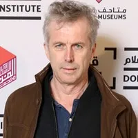 영화감독인 브루노 뒤몽의 대표 이미지