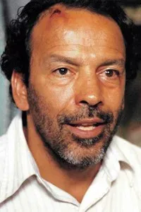 영화배우인 다미안 알카자르의 대표 이미지