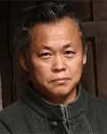 영화감독인 김기덕의 대표 이미지