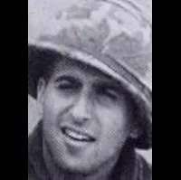 각본, 배우, 감독인 토미 스웨들로우의 대표 이미지