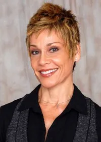 영화배우인 마타 뒤부아의 대표 이미지