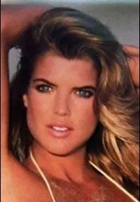 배우인 베키 멀렌의 대표 이미지