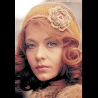 배우인 밀레나 드래빅의 대표 이미지