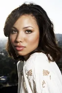 영화배우인 저니 스몰렛의 대표 이미지