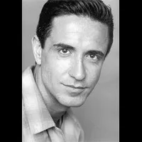 배우인 크레이그 체스터의 대표 이미지