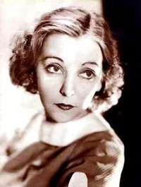 배우인 자스 피츠의 대표 이미지