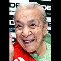 배우인 조라 세갈의 대표 이미지