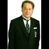 배우인 후나코시 에이지의 대표 이미지