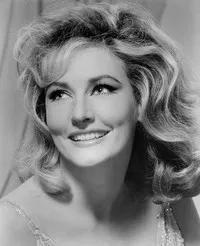 배우, 제작/기획인 엘가 안데르센의 대표 이미지