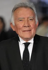 영화배우인 페르난도 길리엔의 대표 이미지