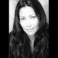 영화배우인 미셸 스러쉬의 대표 이미지