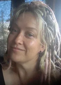 영화감독, 시나리오작가인 제니퍼 린치의 대표 이미지