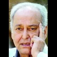 배우인 수미트라 차터지의 대표 이미지