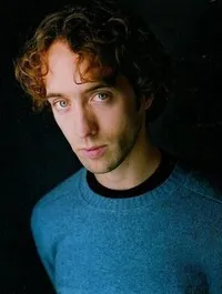 배우, 음악인 스티븐 맥카시의 대표 이미지