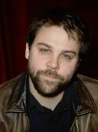 배우인 아르투르 쥐뇨의 대표 이미지