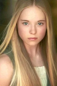 배우인 다니엘 처치란의 대표 이미지