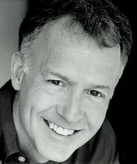 영화배우인 리드 버니의 대표 이미지