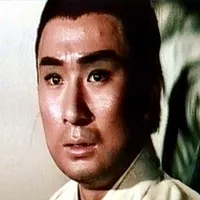 영화배우인 당위의 대표 이미지