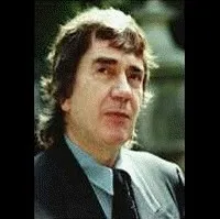 가수인 더들리 무어의 대표 이미지