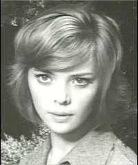 영화배우인 바바라 라스의 대표 이미지