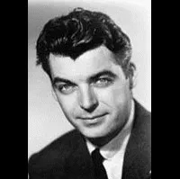 배우인 로리 칼훈의 대표 이미지