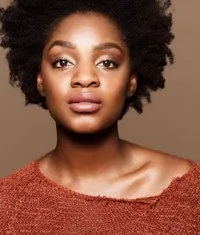 영화배우인 야니 킹 몬데스케인의 대표 이미지