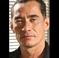 배우인 치코 디아즈의 대표 이미지