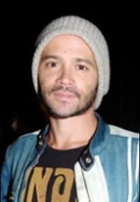 영화배우인 다미안 월셔 하울링의 대표 이미지