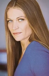 배우인 덴드리 테일러의 대표 이미지