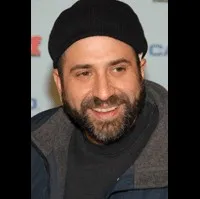 코미디언, 영화배우인 데이브 아텔의 대표 이미지