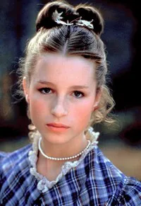 영화배우인 줄리엣 케이턴의 대표 이미지