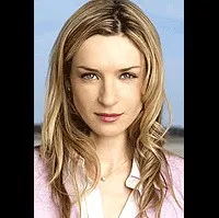 영화배우인 에버 캐러딘의 대표 이미지