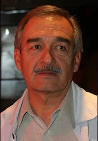 영화배우인 페르난도 베세릴의 대표 이미지