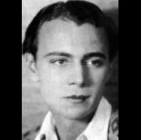 배우인 윌리엄 콜리어 주니어의 대표 이미지