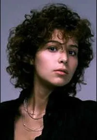 배우인 나탈랴 네고다의 대표 이미지